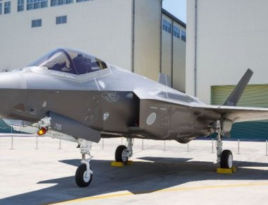 Η Mitsubishi παρουσίασε το πρώτο F-35 που συναρμολογήθηκε στην Ιαπωνία